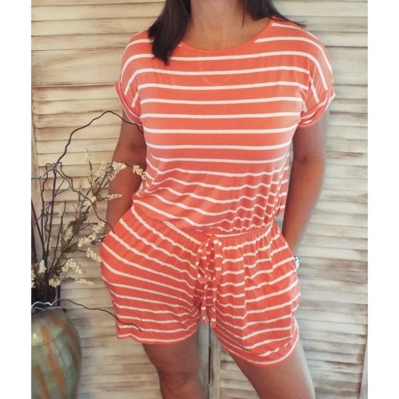 Striped Romper Shorts Pockets Keyhole Elastic Waist 2020 - Picture 1 of 6